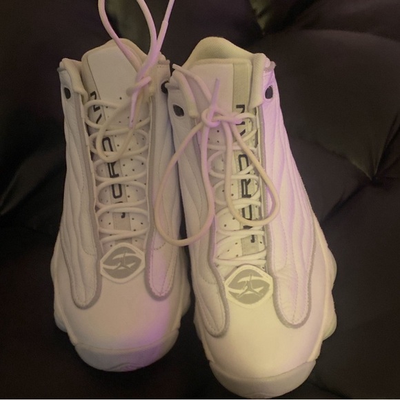 Jordan shoes white 13s - Picture 2 of 2